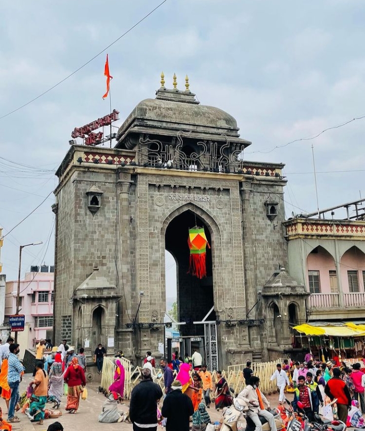 Tulja Bhavani Mandir, Tuljapur